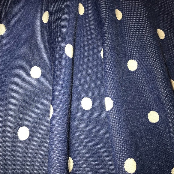 Small LuLaRoe Nicole - Picture 2 of 4
